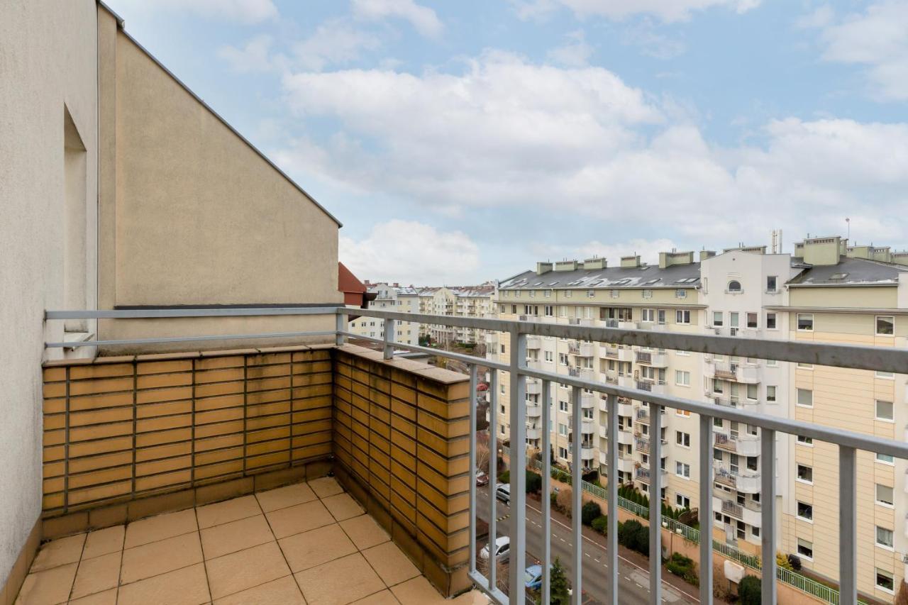 Apartments Chelmonskiego Warsaw Ursus By Noclegi Renters Dış mekan fotoğraf